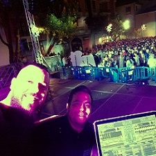 Alex Navarro con Musicalia